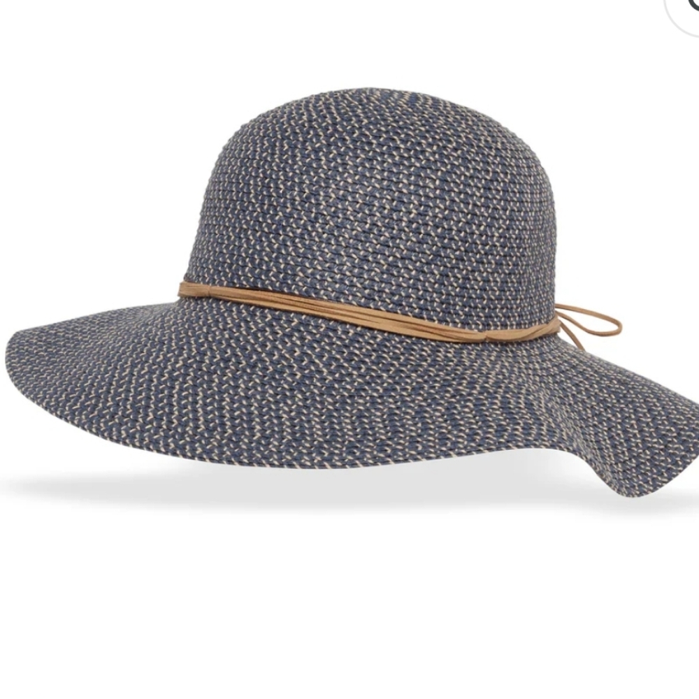 SUNDAY AFTERNOONS Sol Seeker Hat NWT